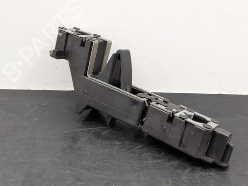 Used Lamp holder VOLVO V70 I (875, 876) 2.0 (163 hp) 33004484