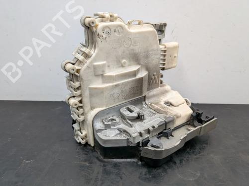 Højre bagtil lås AUDI A1 Sportback (8XA, 8XF) 1.4 TFSI (185 hp) 33163283