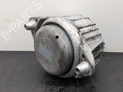 engine-mount-mercedes-benz-cls-c218-2011-2012-2013-2014-2015-2016-2017-33186509 main image