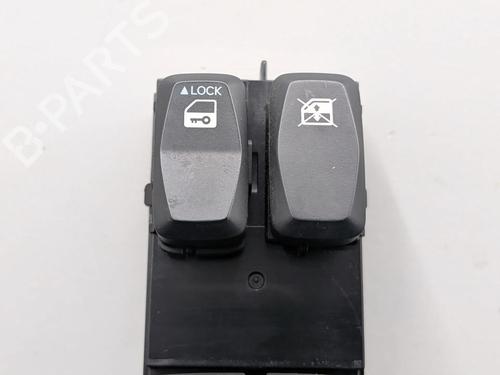 Left front window switch HYUNDAI ix35 (LM, EL, ELH) 1.7 CRDi | BP33304519I27 - Image 4