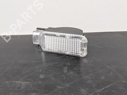 Innerbelysning Innerbelysning AUDI A4 B8 (8K2) 3.0 TDI quattro (240 hp) 33888290 33888290