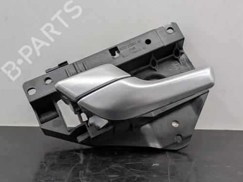 Used Rear left interior door handle Rear left interior door handle LAND ROVER RANGE ROVER EVOQUE (L538) 2.2 D (150 hp) 33917346 33917346