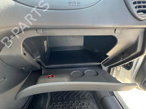 Porta-luvas Porta-luvas SAAB 9-3 (YS3D) 2.2 TiD (115 hp) 33916986 33916986