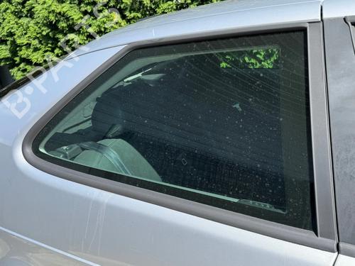 Used Rear right quarter glass Rear right quarter glass SAAB 9-3 (YS3D) 2.2 TiD (115 hp) 33916975 33916975