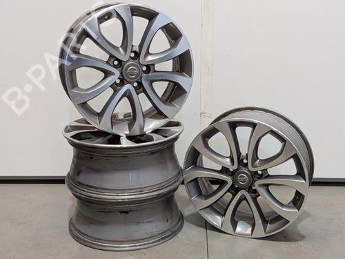 rim-nissan-juke-f15-2010-2011-2012-2013-2014-2015-2016-2017-2018-2019-28171094 main image