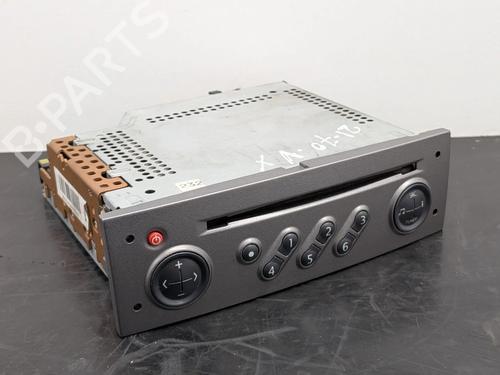 Used Radio Radio RENAULT SCÉNIC II (JM0/1_) 1.5 dCi (JM0F) (82 hp) 34212986 34212986