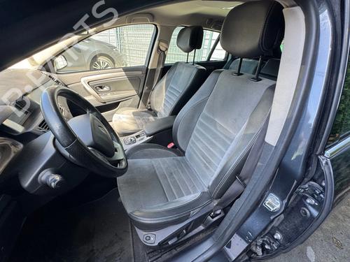 Used Seats set Seats set RENAULT LAGUNA III Grandtour (KT0/1) 2.0 dCi (KT0M, KT0N, KT0S, KT19, KT1F) (173 hp) 33907093 33907093