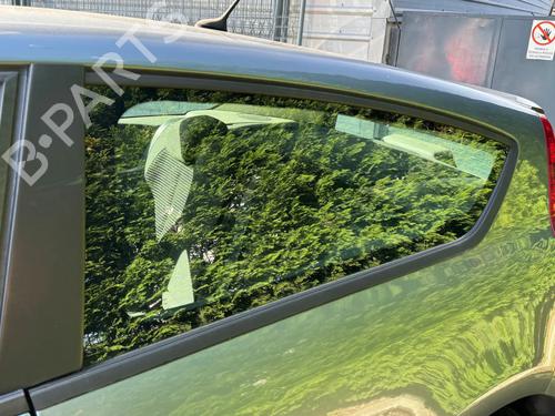 rear-left-quarter-glass-citroen-c4-coupe-la_-2004-2005-2006-2007-2008-2009-2010-2011-2012-2013-33906752 main image