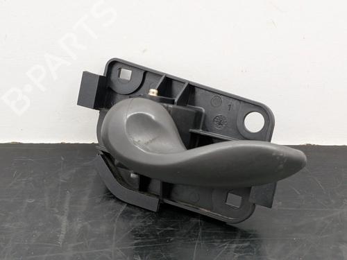 Venstre bagtil invendig håndtag Venstre bagtil invendig håndtag FIAT PUNTO (188_) 1.2 60 (188.030, .050, .130, .150, .230, .250) (60 hp) 34278390 34278390
