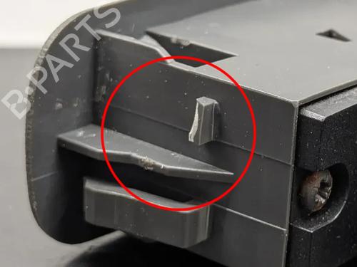 Right front window switch MITSUBISHI SPACE STAR MPV (DG_A) 1.3 16V (DG1A) | BP34701211I26 - Image 10