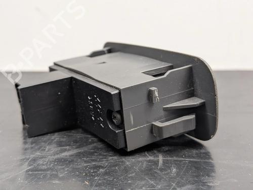 Right front window switch MITSUBISHI SPACE STAR MPV (DG_A) 1.3 16V (DG1A) | BP34701211I26 - Image 3