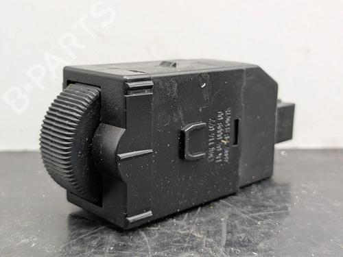headlight-switch-mitsubishi-space-star-mpv-dg_a-1998-1999-2000-2001-2002-2003-2004-34701213 main image