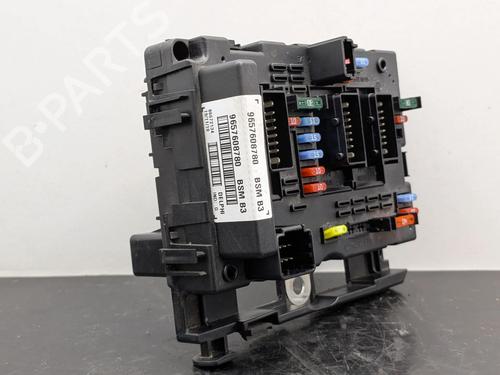 Used Fuse box Fuse box PEUGEOT 206+ (2L_, 2M_) 1.4 HDi eco 70 (68 hp) 35775433 35775433