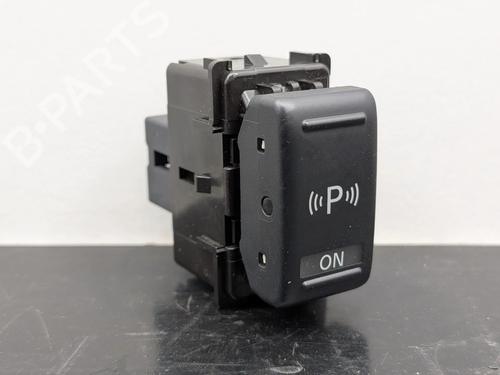 Used Switch Switch NISSAN MICRA IV (K13K, K13KK) 1.2 (77 hp) 35775439 35775439