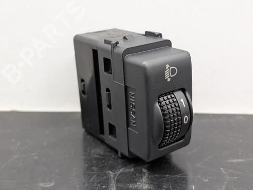 Used Headlight switch Headlight switch NISSAN MICRA IV (K13K, K13KK) 1.2 (77 hp) 35775441 35775441