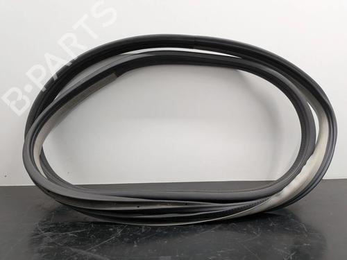 Used Rubber door seal Rubber door seal OPEL ASTRA H (A04) 1.7 CDTI (L48) (100 hp) 35776123 35776123