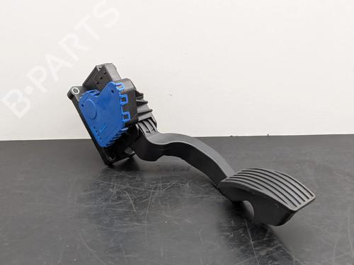 Used Pedal Pedal OPEL CORSA D (S07) 1.3 CDTI (L08, L68) (75 hp) 35901771 35901771
