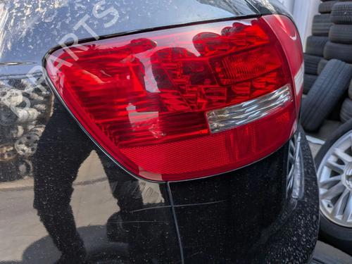 left-taillight-audi-a6-c6-avant-4f5-2004-2005-2006-2007-2008-2009-2010-2011-36004372 main image