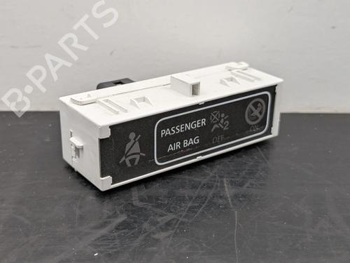display-monitor-renault-trafic-iii-van-fg_-2014-36165112 main image