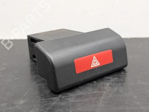 Used Warning switch Warning switch OPEL CORSA A Hatchback (S83) 1.2 i (F08, M08, F68, M68) (45 hp) 36676536 36676536
