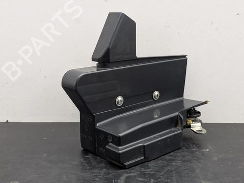 Serratura posteriore destra Serratura posteriore destra DACIA LOGAN MCV II TCe 90 (K8M1, K8MA, K8AC) (90 hp) 36701922 36701922
