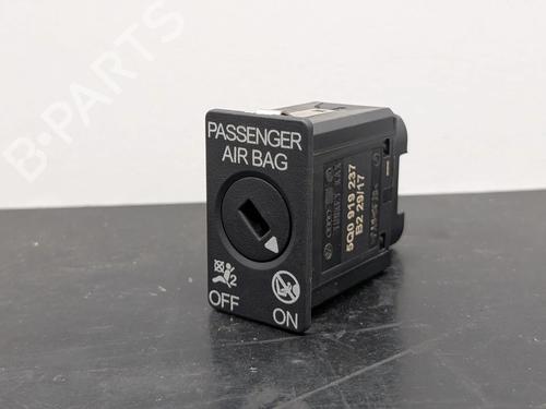 Switch VW PASSAT B8 Variant (3G5, CB5) 1.6 TDI | BP37025536I30 - Image 2