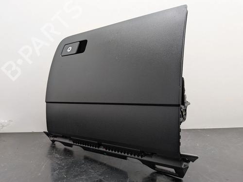 Used Glove box Glove box 37089658 37089658
