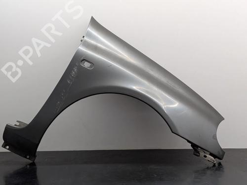 Used Right front fenders Right front fenders 37089970 37089970