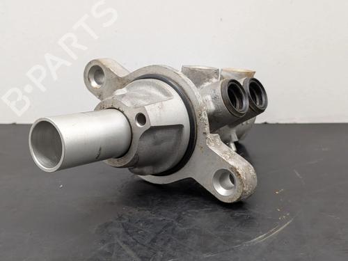Used Brake master cylinder Brake master cylinder 37269108 37269108