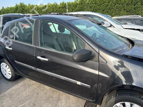 right-front-door-renault-clio-iii-br01-cr01-2005-2006-2007-2008-2009-2010-2011-2012-2013-2014-37282647 main image