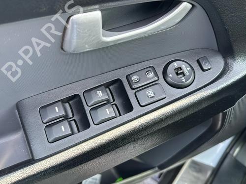 Used Left front window switch Left front window switch 37283040 37283040