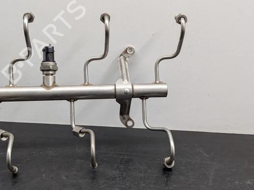 Injection rail PORSCHE CAYENNE (92A) 4.8 GTS | BP38190554M98 - Image 2