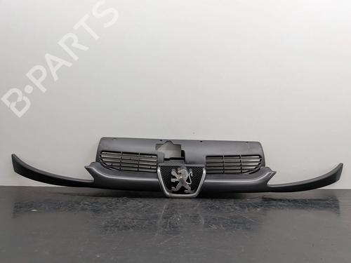 Used Grille Grille 38322767 38322767