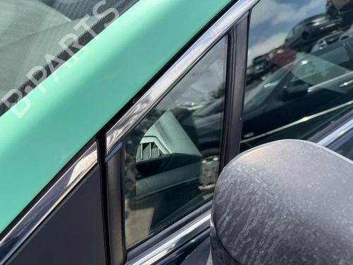 Vidro triangular frente esquerdo Vidro triangular frente esquerdo TOYOTA AVENSIS Estate (_T27_) 2.0 D-4D (WWT271_) (143 hp) 38444837 38444837