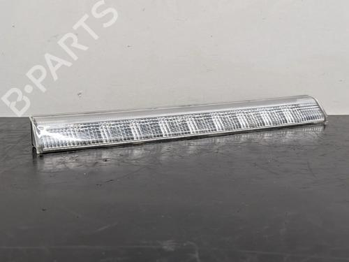 third-brake-light-lexus-nx-_z1_-2014-28089217 main image