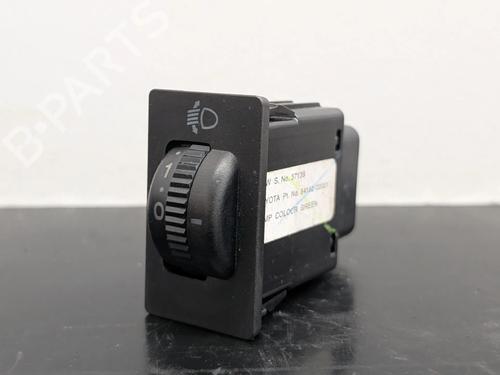 Headlight switch TOYOTA COROLLA (_E12_) 1.4 VVT-i (ZZE120_, ZZE120R) | BP39565277I24 - Image 2
