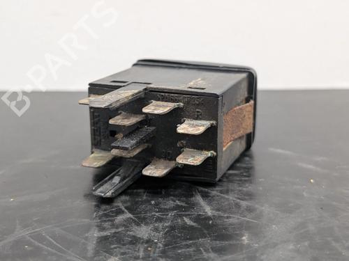 Warning switch VW POLO Variant (6V5) 1.9 TDI | BP39593253I22 - Image 4