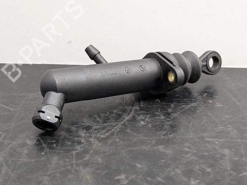 Used Clutch slave cylinder Clutch slave cylinder 39637073 39637073