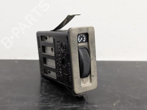 Used Headlight switch Headlight switch BMW 3 (E36) 318 tds (90 hp) 39685886 39685886