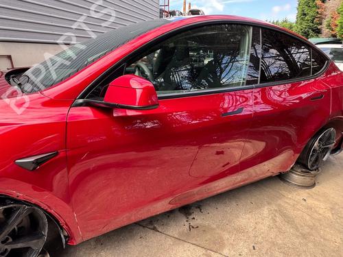 left-front-door-tesla-model-y-2025-39890956 main image