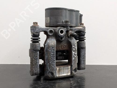 Used Right rear brake caliper Right rear brake caliper PEUGEOT 308 SW II (LC_, LJ_, LR_, LX_, L4_) 1.5 BlueHDi 130 (131 hp) 39890969 39890969