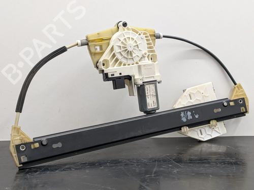 Alzacristallo posteriore destro Alzacristallo posteriore destro AUDI A6 C6 (4F2) 2.0 TDI (140 hp) 39900817 39900817