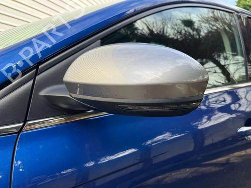 Bakspejl venstre Bakspejl venstre RENAULT MEGANE IV Hatchback (B9A/M/N_) 1.6 TCe 205 (B9MV) (205 hp) 39903760 39903760