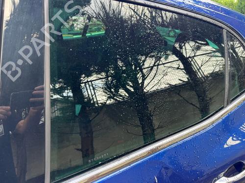 dr-rude-ventre-bagtil-renault-megane-iv-hatchback-b9amn_-2015-39903756 main image