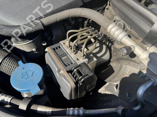 ABS Bremseaggregat ABS Bremseaggregat MERCEDES-BENZ CLS (C218) CLS 350 CDI / d (218.323) (265 hp) 39929833 39929833