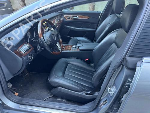 Sæde sæt Sæde sæt MERCEDES-BENZ CLS (C218) CLS 350 CDI / d (218.323) (265 hp) 39929830 39929830