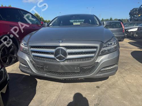 front-bumper-mercedes-benz-cls-c218-2011-2012-2013-2014-2015-2016-2017-39929824 main image