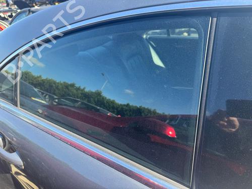 rear-right-door-window-mercedes-benz-cls-c218-2011-2012-2013-2014-2015-2016-2017-39929815 main image