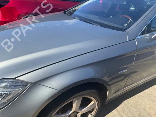 left-front-fenders-mercedes-benz-cls-c218-2011-2012-2013-2014-2015-2016-2017-39929810 main image