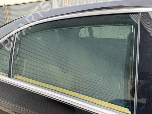 rear-right-door-window-mercedes-benz-s-class-w221-v221-2005-2006-2007-2008-2009-2010-2011-2012-2013-39951413 main image